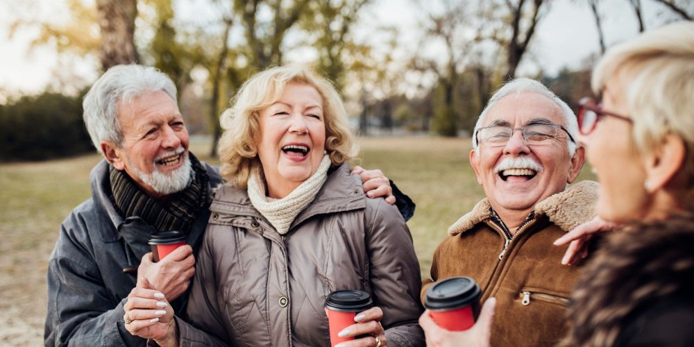 La verdad sobre cómo hacer amigos con mujeres y hombres de 50 años en adelante